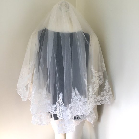 VTG Tulle with Applique Floral Lace 2-tier Wedding Veil White - Picture 10 of 15
